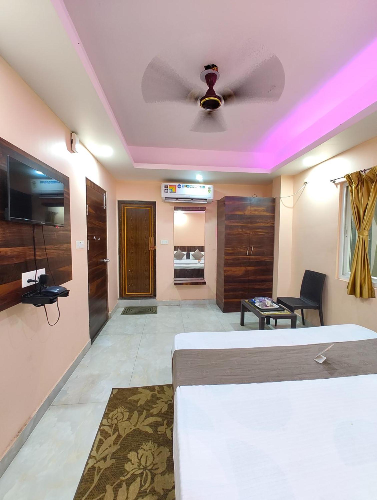 "Hotel Aradhya Puri"- Luxur- Room With Sea-View - Prime Location With Parking Facilities - Best Hotel In Puri Exterior photo